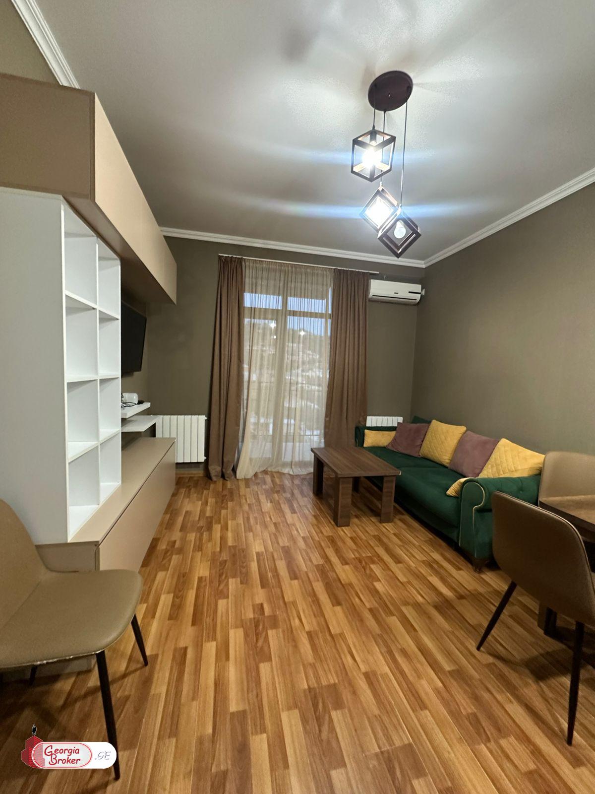 nearly repaired 3-room apartment for sale